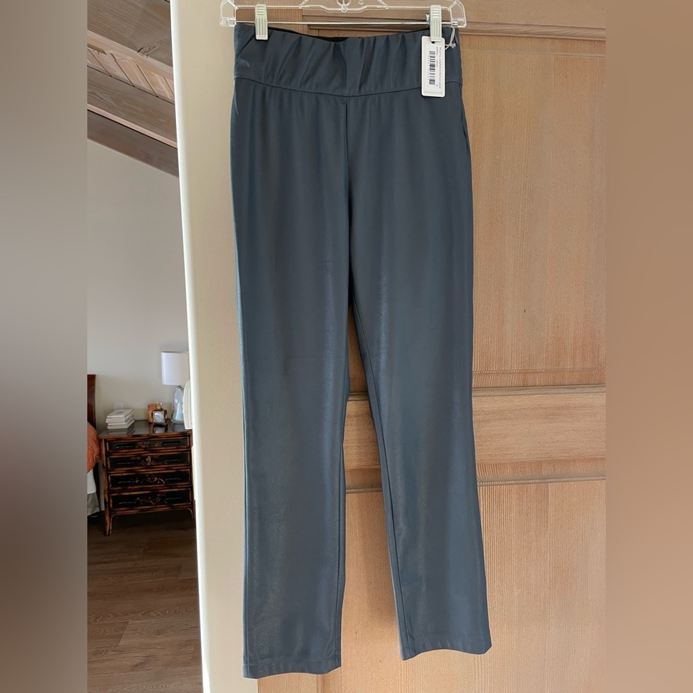 Brand New with Tags Brochu Walker Cropped Juniper Pants